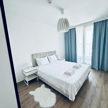 Regina's Sky View 32nd Floor