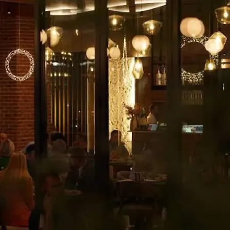 Regina's Sky View 32nd Floor Lejlighed *