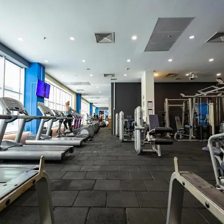 Regina's Sky View 32nd Floor *