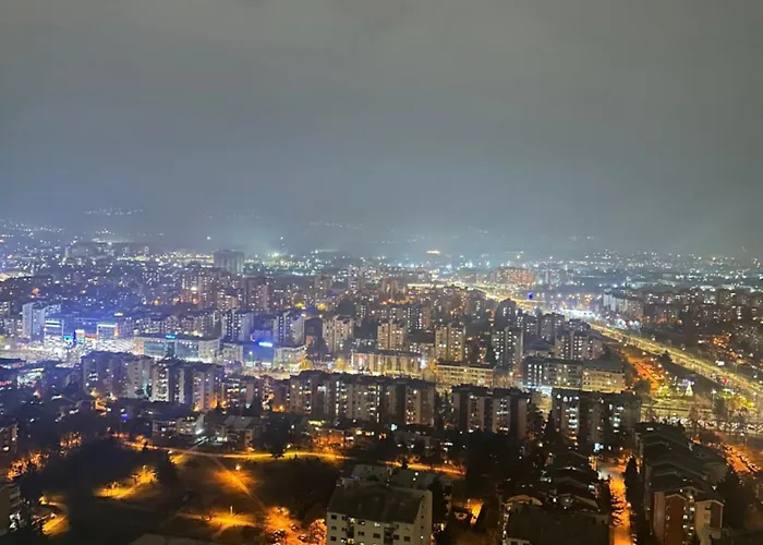 Regina's Sky View 32nd Floor Lejlighed Skopje