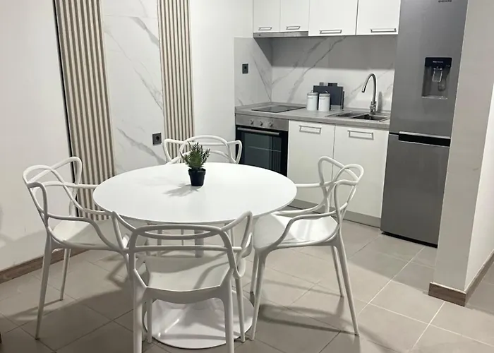 Regina's Sky View 32nd Floor * Skopje