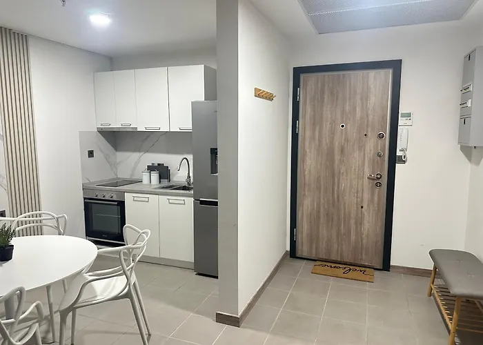 Regina's Sky View 32nd Floor * Skopje