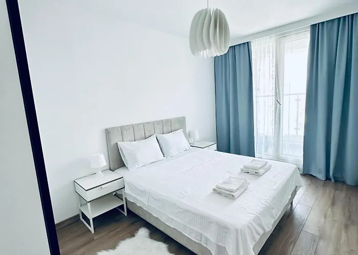 Regina's Sky View 32nd Floor