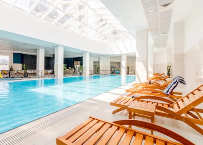 Regina's Sky View 32nd Floor Lejlighed