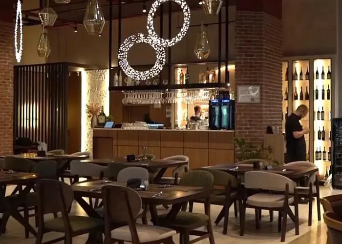 Regina's Sky View 32nd Floor * Skopje