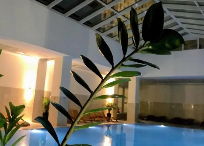 Regina's Sky View 32nd Floor