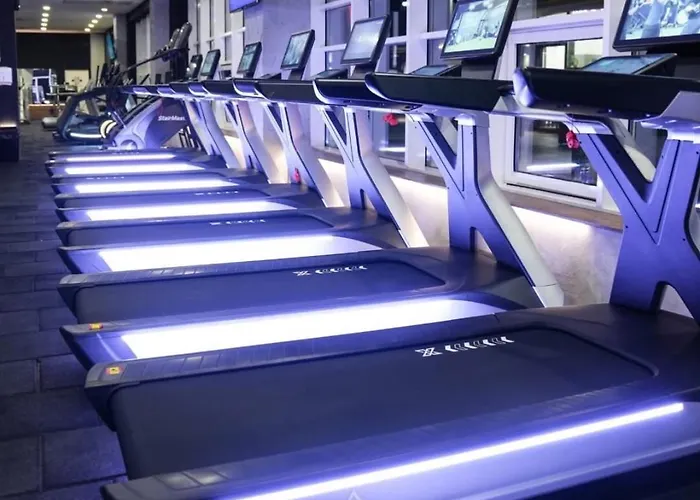 Regina's Sky View 32nd Floor