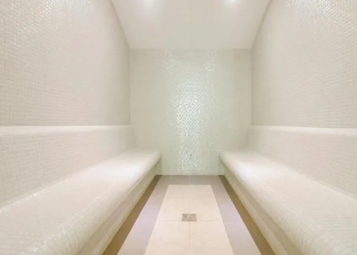 Regina's Sky View 32nd Floor Lejlighed *